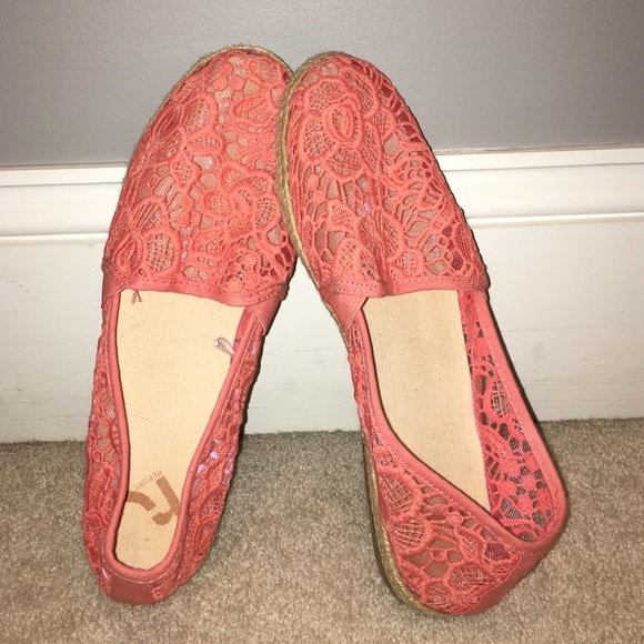 Pink lace Flats