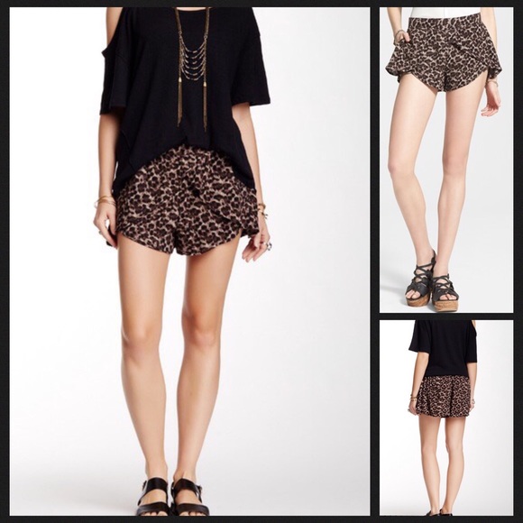 New! Free People Leopard Wrap Tulip Tap Shorts ✨ - Picture 3 of 4