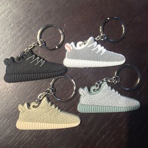 Yeezy Boost 350 Kit On hold