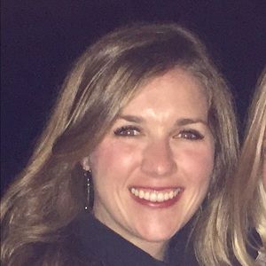 Meet your Posher, Elizabeth