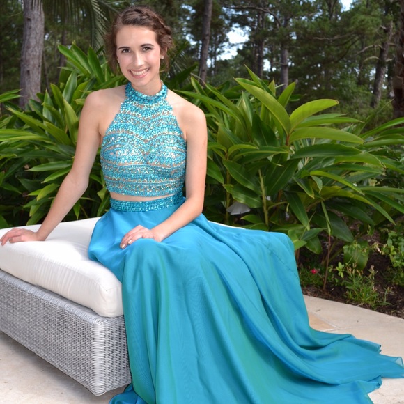 Prom dress