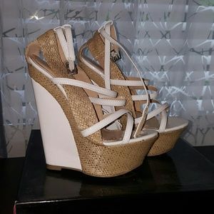 Liliana Peace-5 White