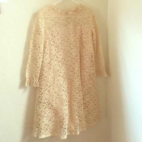 Vintage shift lace dress