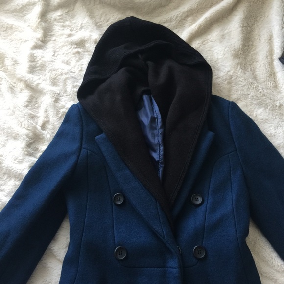 Korean Style Winter Blazer w/ detachable hood - Picture 2 of 4