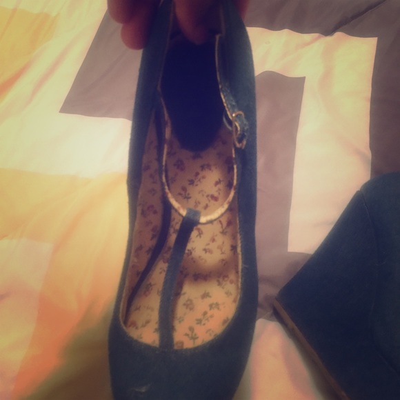 Shoes