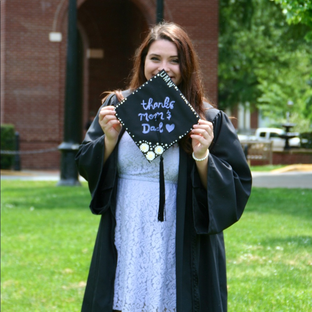 Meet your Posher, Nlaurena!