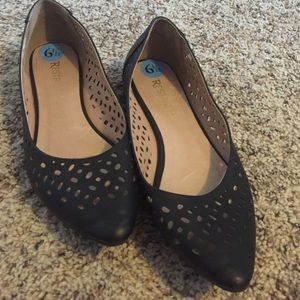 Black lace detail flats