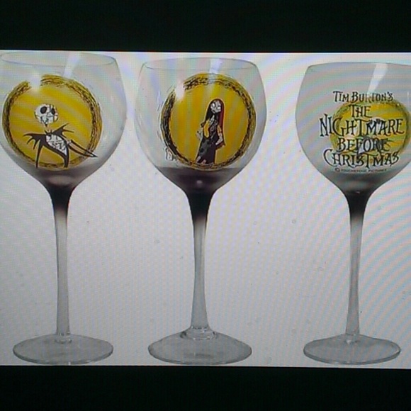 NEW nightmare before Christmas wine glasses - Picture 4 of 4