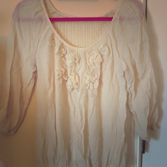 Light cream colored blouse!