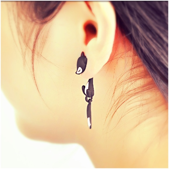 Adorable Foxy Earrings - Picture 3 of 3