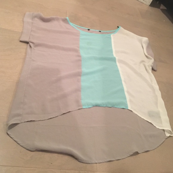 Striped s/s high low top - Picture 2 of 3