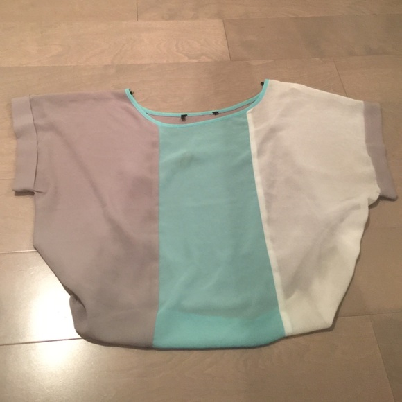 Striped s/s high low top - Picture 3 of 3