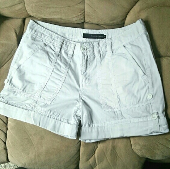 *$ALE*  Calvin Klein Cuffed White Shorts