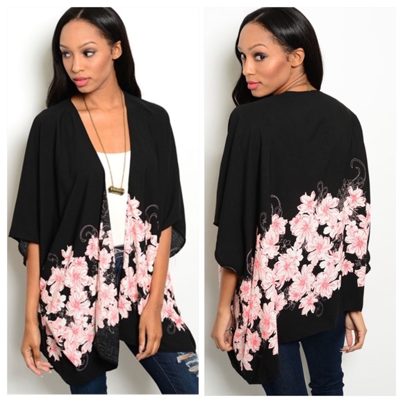 Boutique Tops - 🚨Only One Left🚨 Size Medium Floral Kimono Top