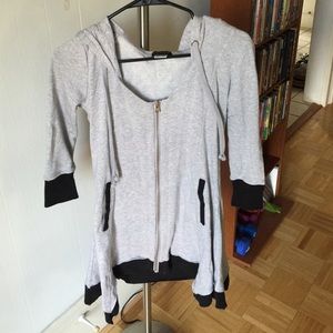 Last chance! Hooded asymmetrical sweatshirt