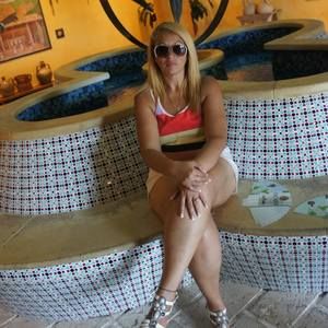 Meet your Posher, Yolanda