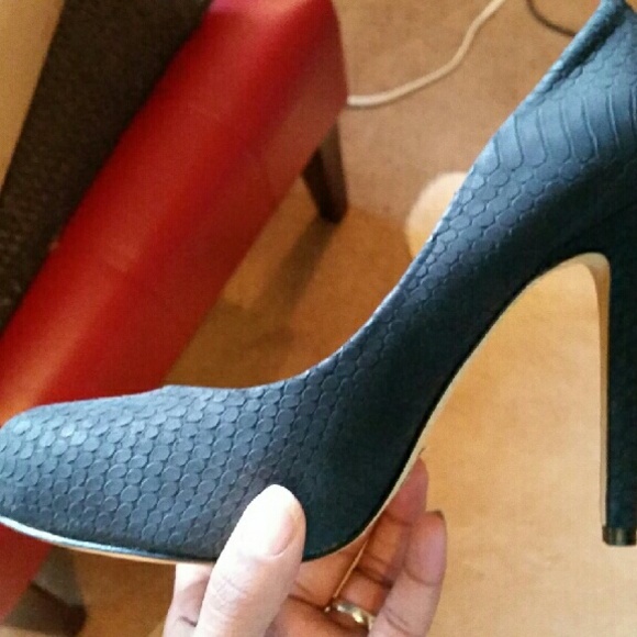 Cute Textured High Heels