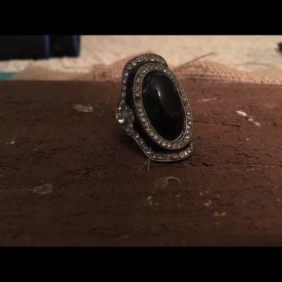 Boutique ring