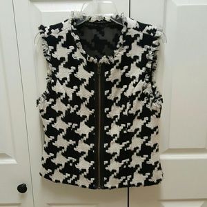 CAbi vest size Medium