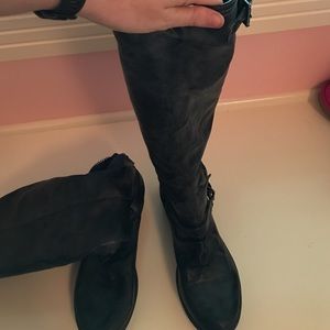 Dark grey Madden girl boots