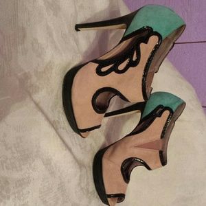 👠🌸Topshop suede peeptoe pumps