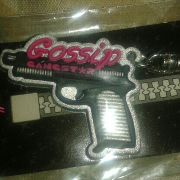 Perez Hilton Influencer Gossip Gangster Gun zipper keychain charm/zipper-pull - Picture 2 of 4