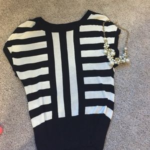 Medium off white back top from limited