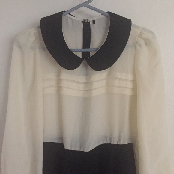 Pilgrim Dress - Picture 2 of 3