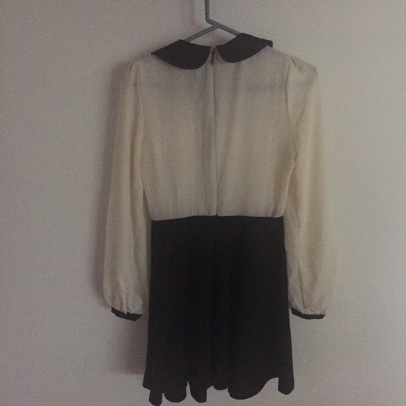 Pilgrim Dress - Picture 3 of 3