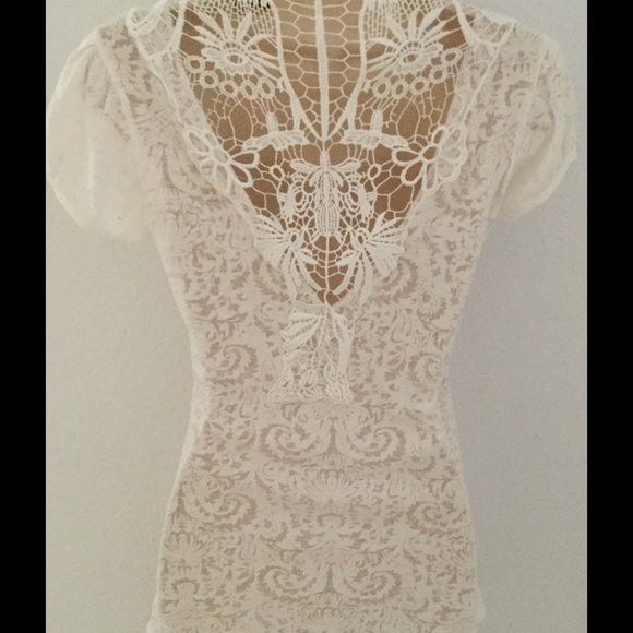 LAST CHANCE! NWOT crochet back ivory top, size S - Picture 2 of 4
