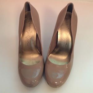 Jessica Simpson nude heels