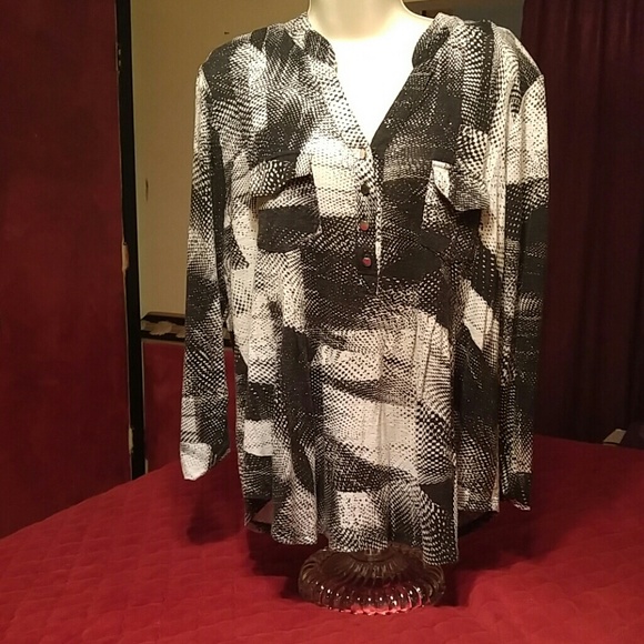 Black and white blouse