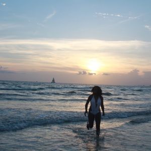 Meet your Posher, Lavenique