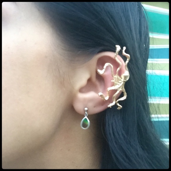 Octopus Ear Cuff - Picture 4 of 5