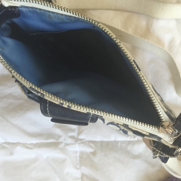 Coach purse - Picture 4 of 4