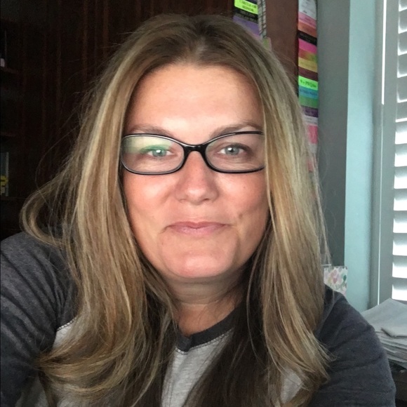 Meet your Posher, Ashley - Picture 1 of 1