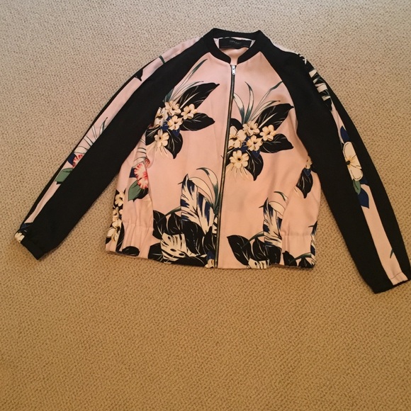 Zara bomber floral light summer jacket