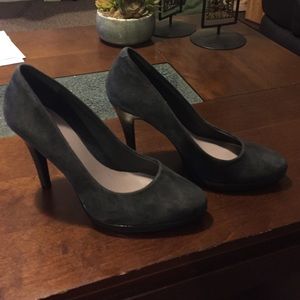 Nine West charcoal gray heels