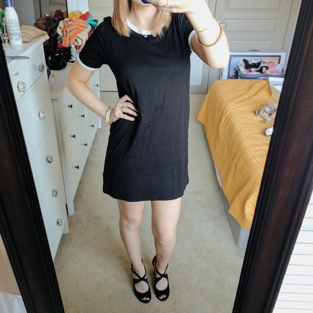 SALE Forever 21 Basic Dress - Picture 3 of 3