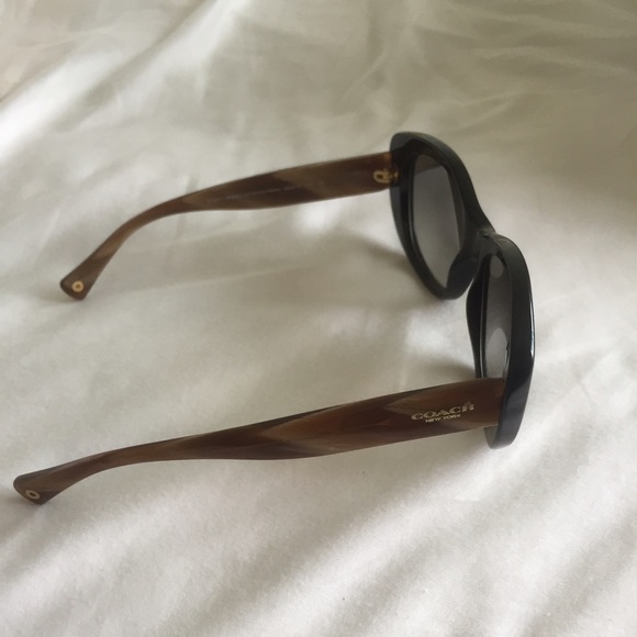 Coach Darcy Sunglassss - Picture 3 of 4