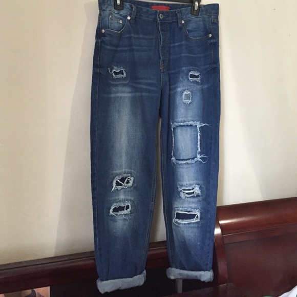 Distressed Boyfriend Jeans