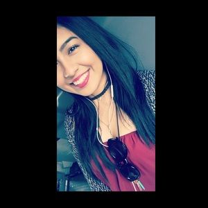 Meet your Posher, Karina