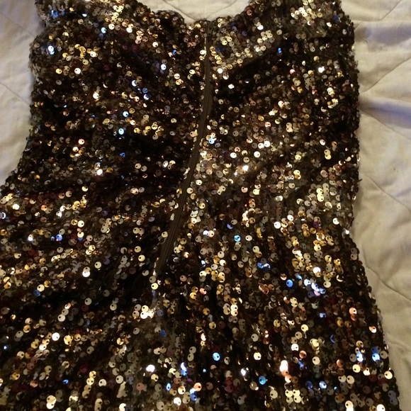 Gold sequin party dress - Picture 4 of 4