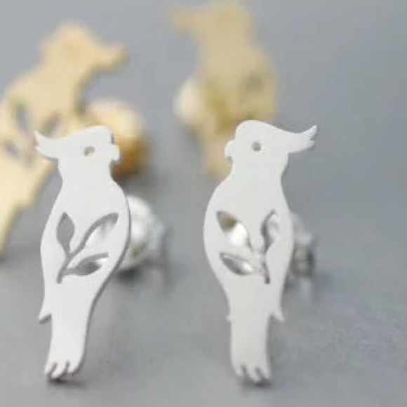 • SALE • Cute Silver Parrot Stud Earrings • - Picture 2 of 2