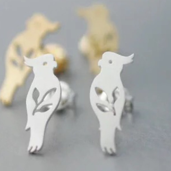Jewelry - • SALE • Cute Silver Parrot Stud Earrings •