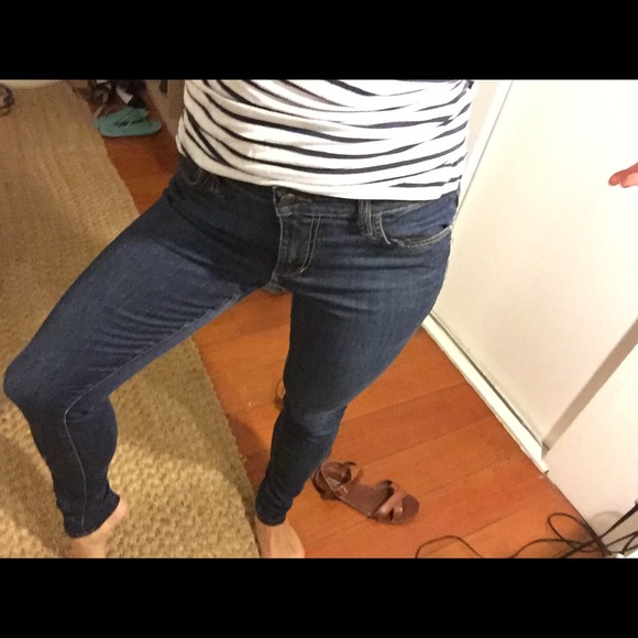 Joe's skinny jeans in dark wash - Picture 3 of 4