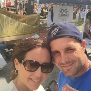 Meet your Posher, Wayne