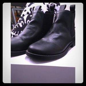 Chelsea Boots