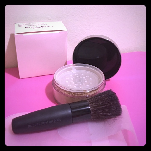 Mary Kay mineral powder foundation beige 1