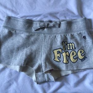 PINK Cheeky lounging sweatshorts